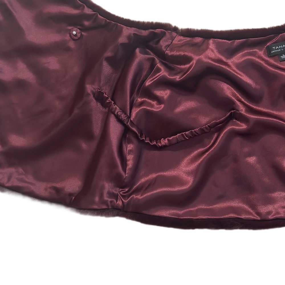 TAHARI ~ By Arthur S. Levine Plush Faux Fur Capelet with Brooch - Deep Burgundy - Picture 7 of 9